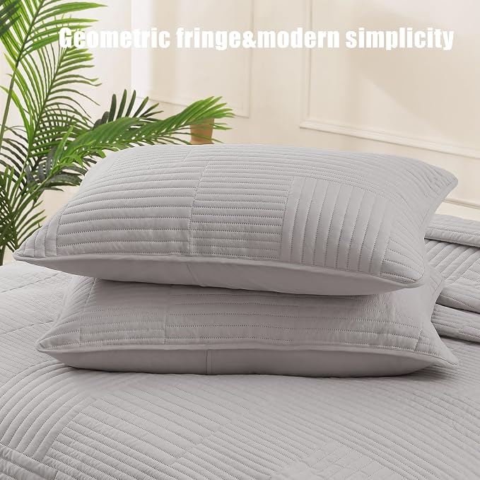 Whale Flotilla Ultra Soft Queen Quilt Bedding Set, Lightweight - Image 6
