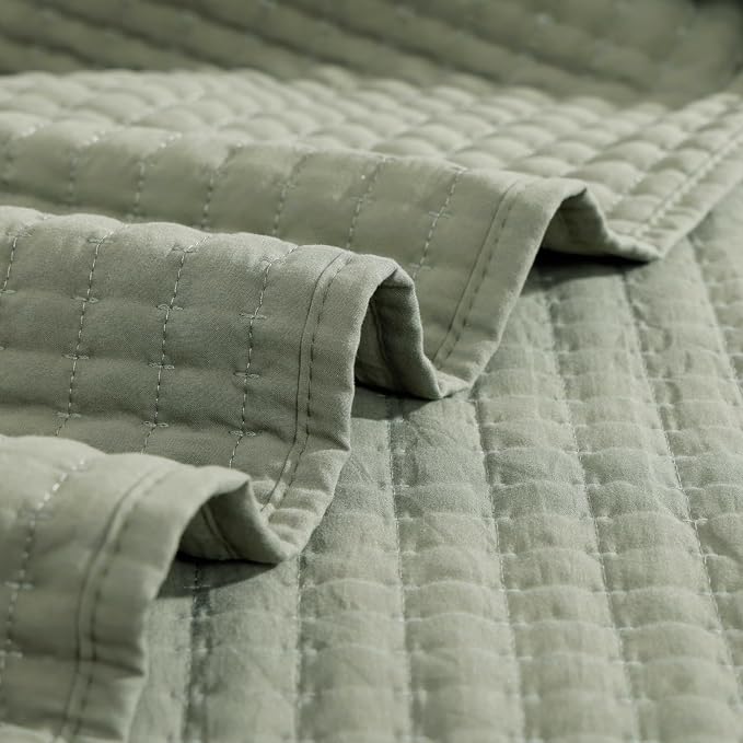 Oversized King Quilt-Sage Green Lightweight Bedspreads Quilt Bedding Set | Soft - Image 7