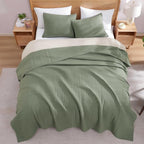 King Size Quilt-Lightweight Bedspreads Sage Green King Quilt Bedding Set | Soft - Image 5