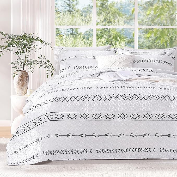 White Twin Quilt Set, 2 Pieces Boho Lightweight Striped Bedspread | Soft White - Image 2