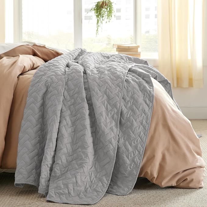 Bedsure King Size Quilt, Lightweight Comforter Set, Light Grey Bedspread | - Image 2