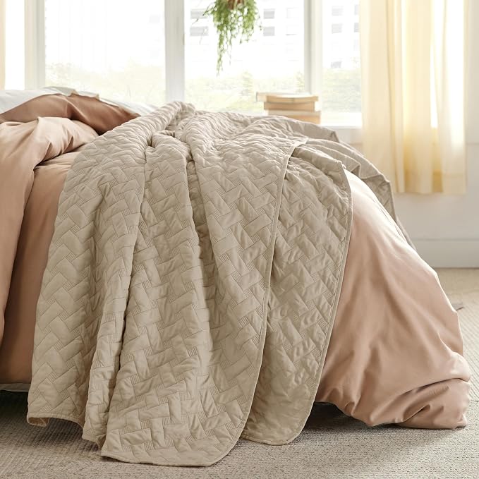 Bedsure Quilts Queen Size, Lightweight Comforter Set, Light Khaki Bedspread | - Image 2