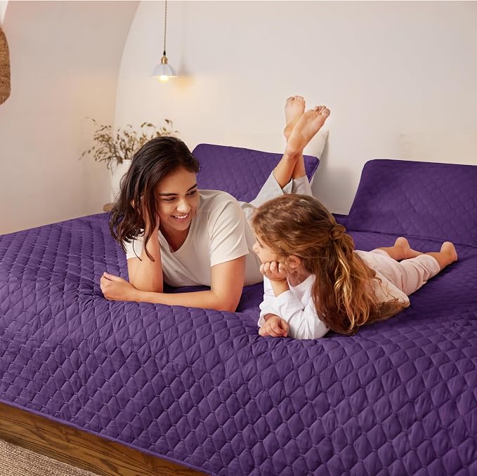 Exclusivo Mezcla Reversible Twin Quilt Bedding Set, Deep Purple | Lightweight - Image 3