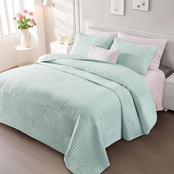 Whale Flotilla Ultra Soft Twin Quilt Bedding Set, Lightweight - Image 9