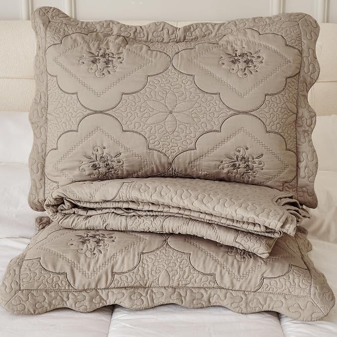 Cmfshape Oversized Floral Embroidery Quilt Set, 3 Pieces Super King Quilt - Image 8