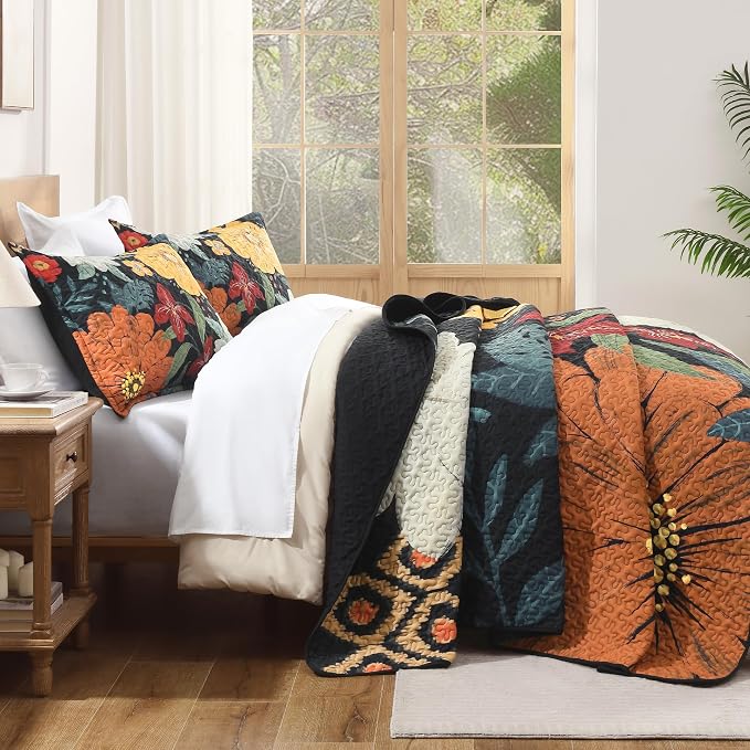 Quilt King Size, Reversible Polyester Coverlet Set - Image 3