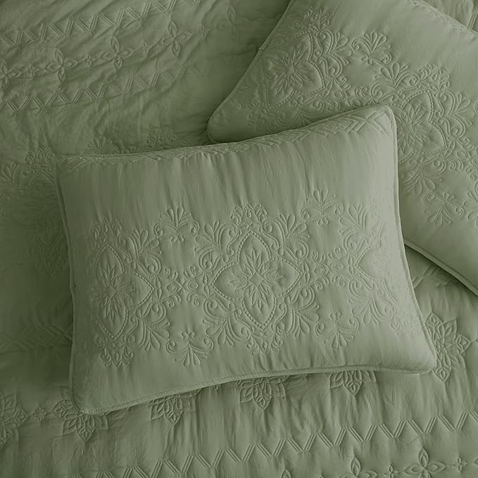 Boho Sage Green Quilt Queen Size Bedding Sets - Image 4