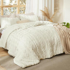 Bedsure Tufted Boho Comforter Set California King Size - Image 2