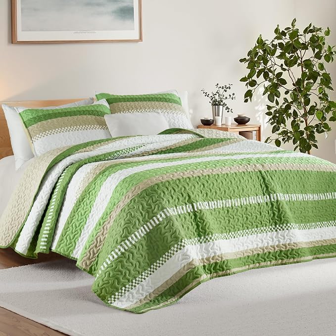 Whale Flotilla Reversible Green Print Quilts Queen Size - Image 2