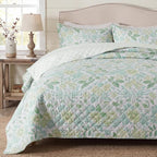 Etwel Lightweight Queen Size Quilt Set by Unknown