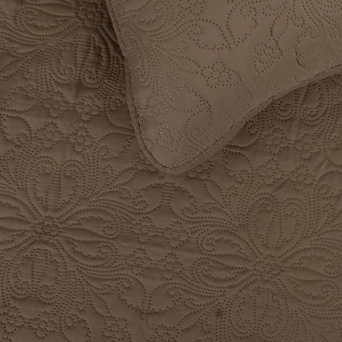 Easy-Going Reversible Quilt Set Full/Queen, Bedspread - Image 3