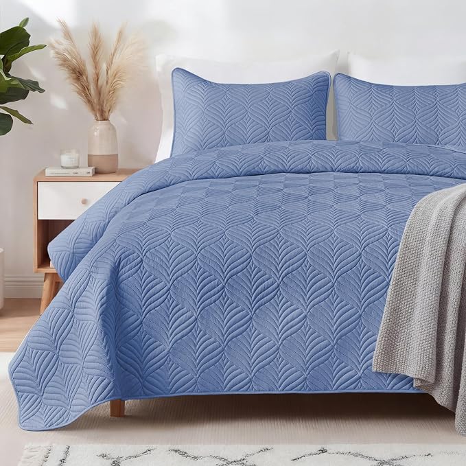 Whale Flotilla Extra Soft King Quilt Bedding Set, Lightweight Bedspreads | by WHALEFLOTILLA