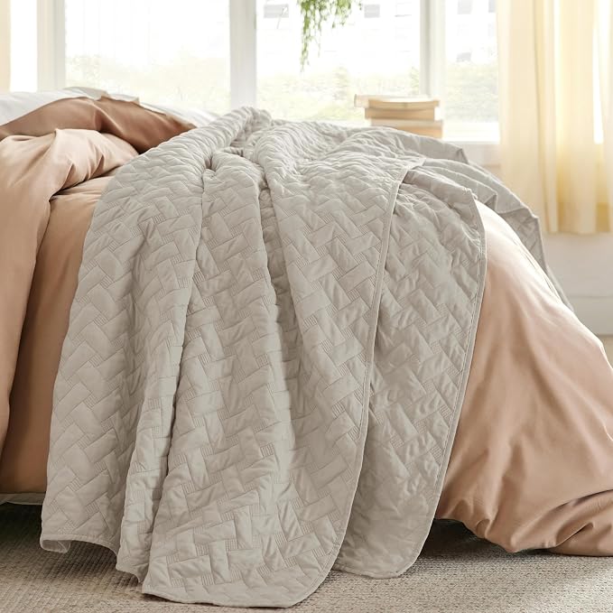 Bedsure King Size Quilt, Lightweight Comforter Set, Light Beige Bedspread | - Image 4