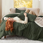 Bedsure Full Comforter Set, Dark Green Soft Prewashed Bedding by Unknown