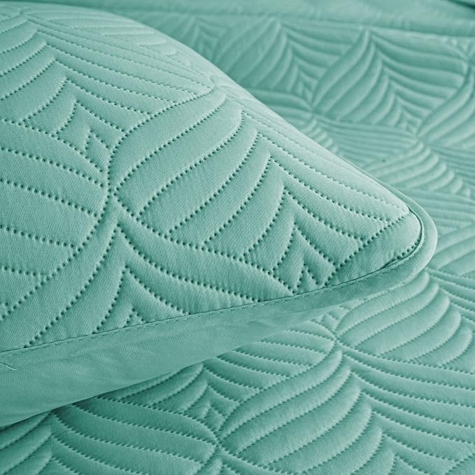 Whale Flotilla Extra Soft Twin Quilt Bedding Set, Lightweight Bedspreads | - Image 8
