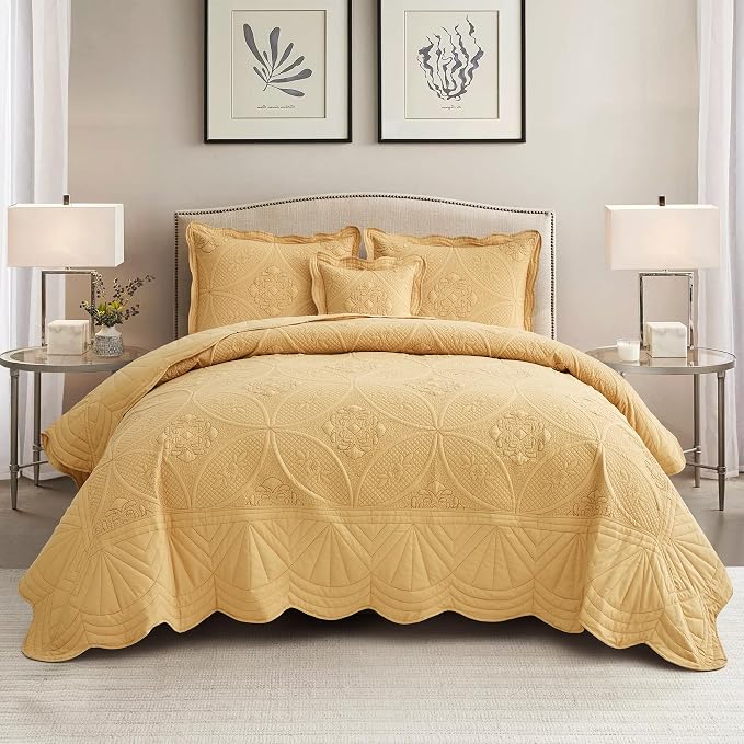 DaisyHuang Bedspread by DaisyHuang