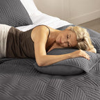 Exclusivo Mezcla California King Quilt Bedding Set, Soft Microfiber, Modern - Image 4