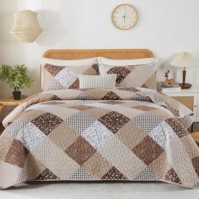 Dinjoy Boho Quilt Set Queen Size, Patchwork Floral Bedspreads, Reversible by DINJOY