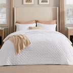 Bedsure California King Quilt by Unknown