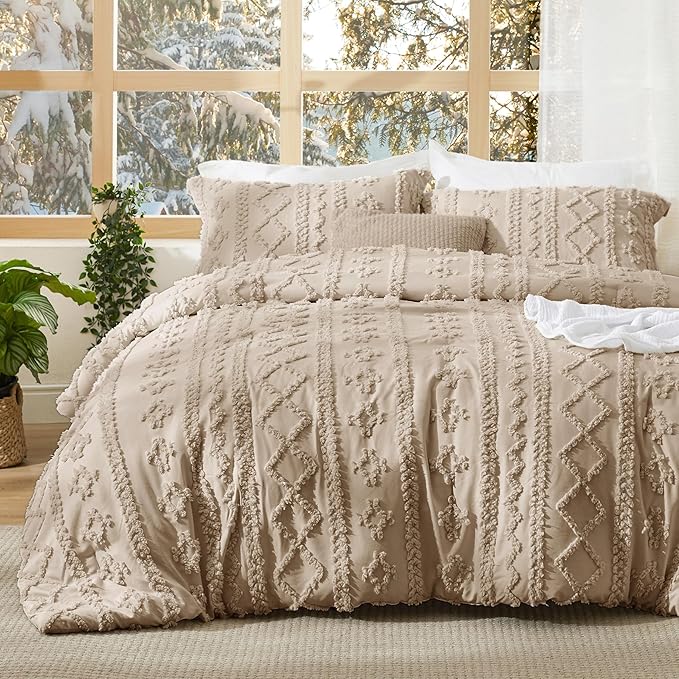 Bedsure Tufted Boho Comforter Set Full Size by Unknown