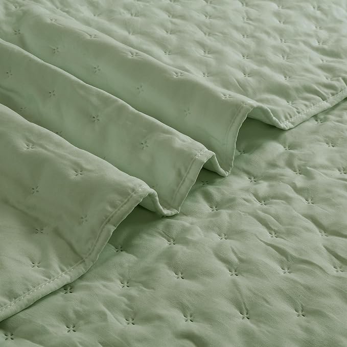 ROARINGWILD Sage Green Twin Size Quilt Bedding Set, Lightweight Soft Bedspread - Image 9
