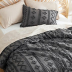 Bedsure Tufted Boho Comforter Set Queen Size - Image 4