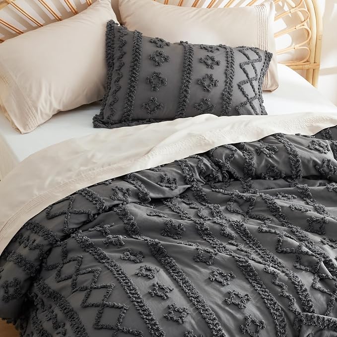Bedsure Tufted Boho Comforter Set Queen Size - Image 4