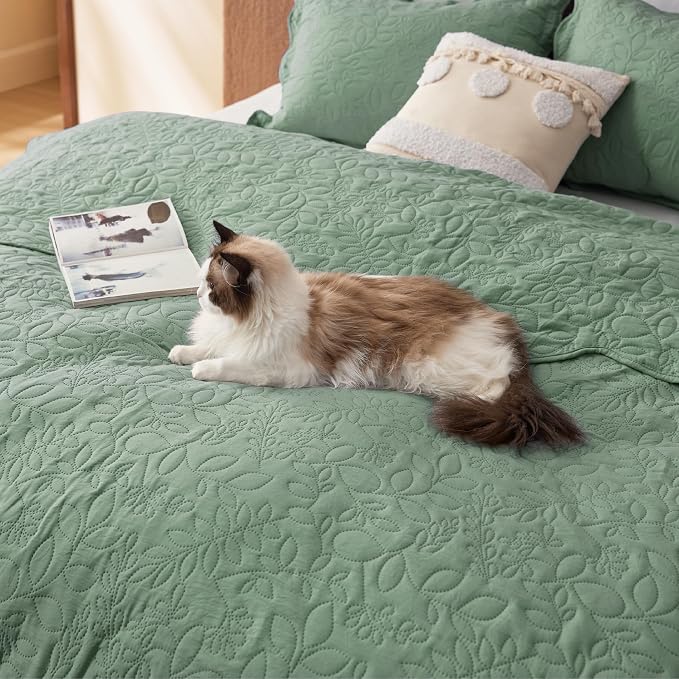 Bedsure King Size Quilt Bedspread, Thin Comforter, Sage Green Leaf Coverlet | - Image 8