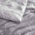 Bedsure Light Grey Queen Comforter Set - Image 5