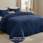 Bedsure King Size Quilt Bedspread, Lightweight Comforter, Modern Clover Pattern - Image 2