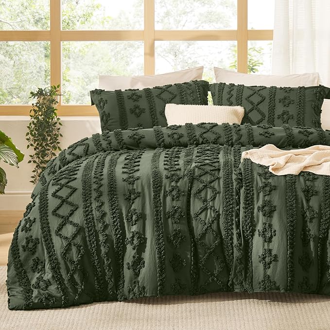 Bedsure Tufted Boho Comforter Set Queen Size by Unknown