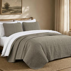 Chezmoi Collection Austin 3-piece Oversized Bedspread Coverlet Set by ChezmoiCollection