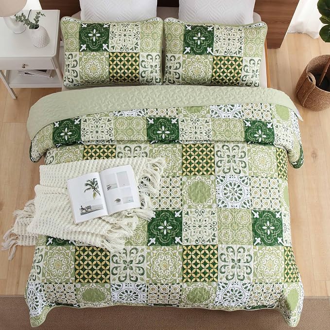 Dobuyly Green Quilt Set Queen Size, Boho Sage Green Plaid Patchwork Bedspreads - Image 3