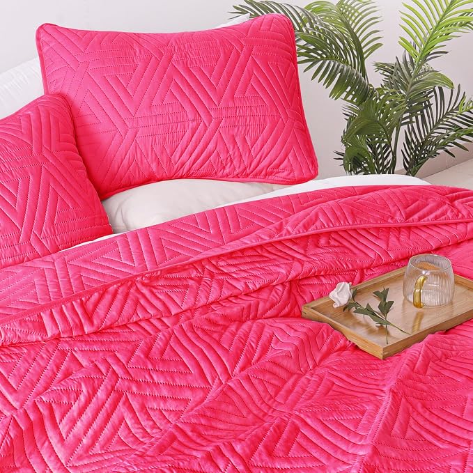 Whale Flotilla Soft Geometric King Quilt Set - Image 3