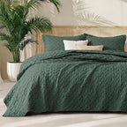 Bedsure King Size Quilt, Lightweight Comforter Set, Dark Green Bedspread | by Unknown