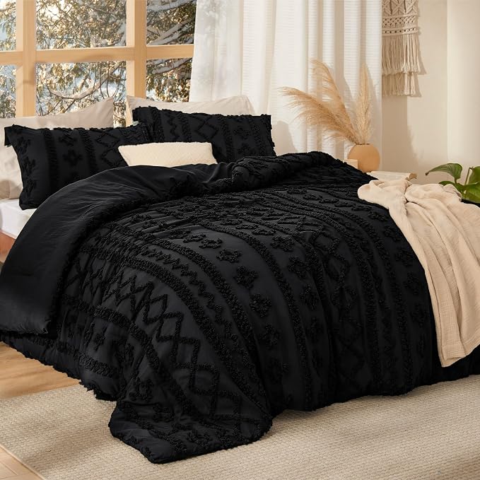 Bedsure Tufted Boho Comforter Set King Size - Image 2