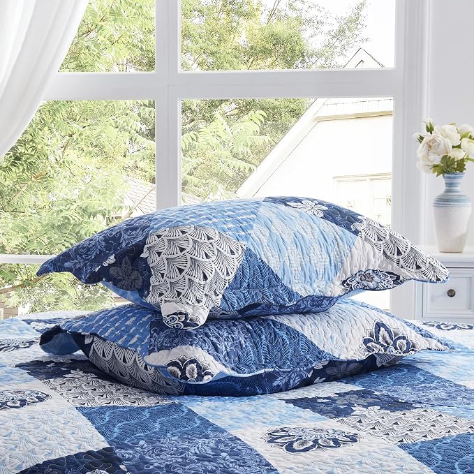 King Size Quilt Set 3 Pieces Lightweight Reversible Bedspread-98''x106'' Soft - Image 6
