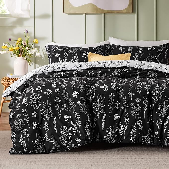 Bedsure Black Full Comforter Set by Unknown