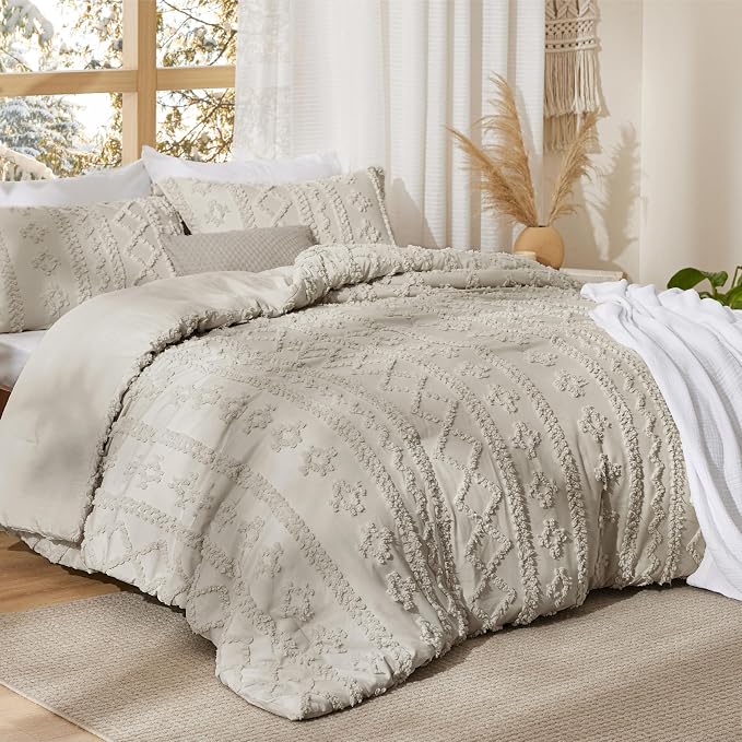 Bedsure Tufted Boho Comforter Set King Size - Image 2